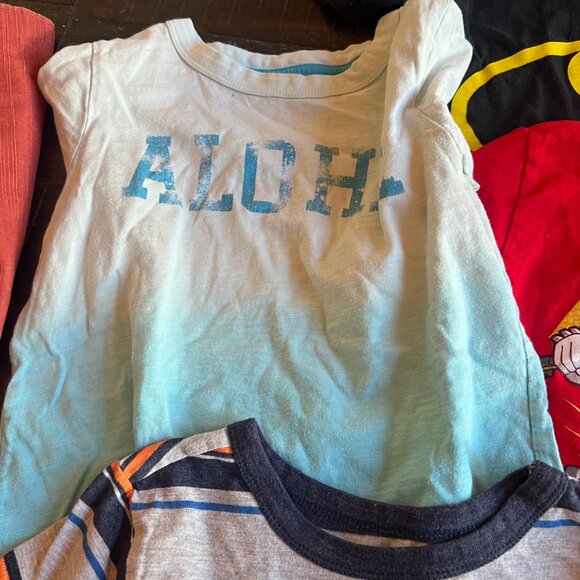 Lot of 8 Short Sleeve T-Shirts Boys Size XS/S - 5-6 - Picture 6 of 9